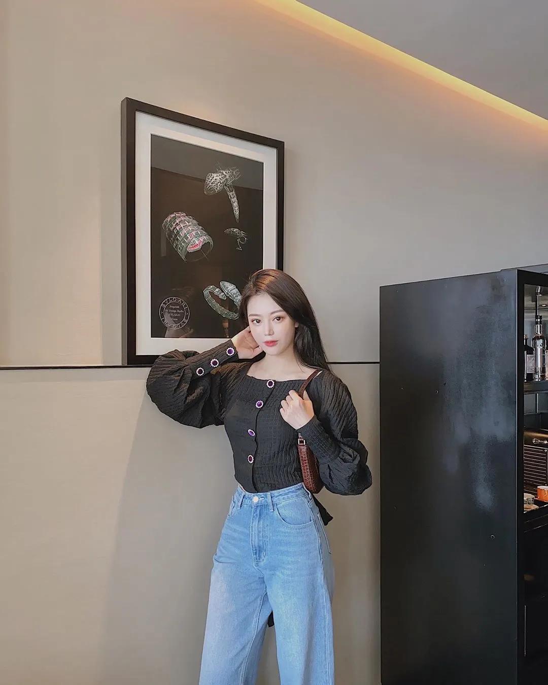 衣服蛮好看的 败在穿拖鞋 孙亚琳(1)