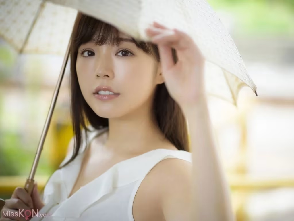 [JP] Natsuki Kawamura (川村那月)： FRIDAYデジタル寫真集 「抱きしめたいカラダVol.3 未公開カット完全版」 (105 photos) - ( Page 1 / 2 )(3)