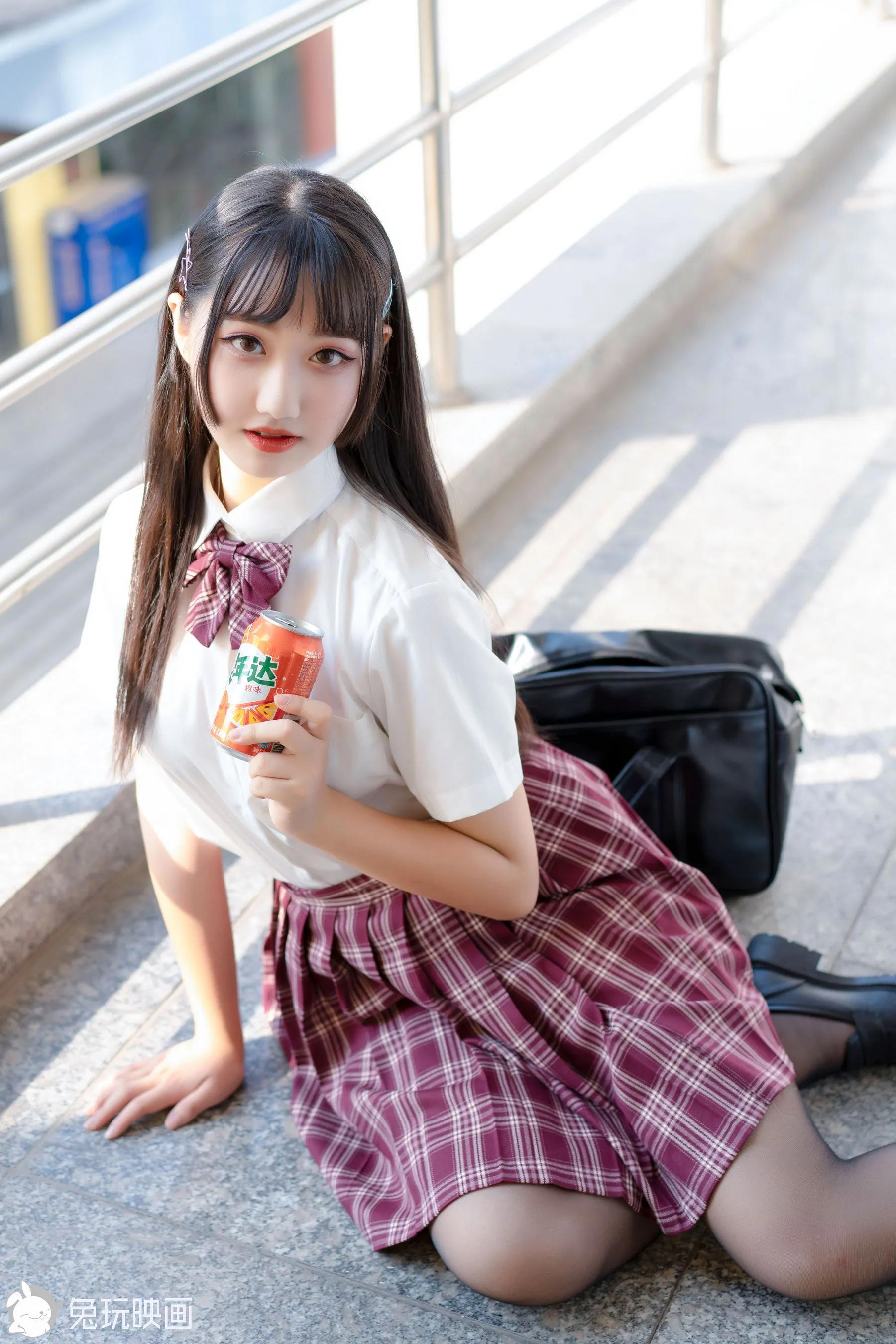 [兔玩映画] - 超甜的制服学妹(29)