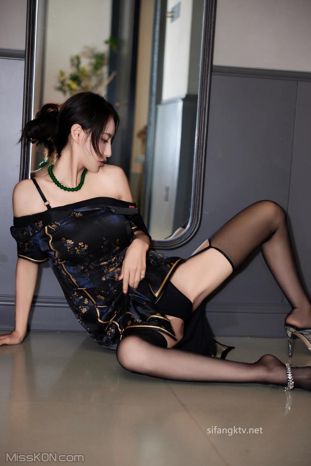 [XR Uncensored] lingyu69: 性感民國風旗袍 古典美三點全漏 鮑魚粉嫩 (76 photos )(37)