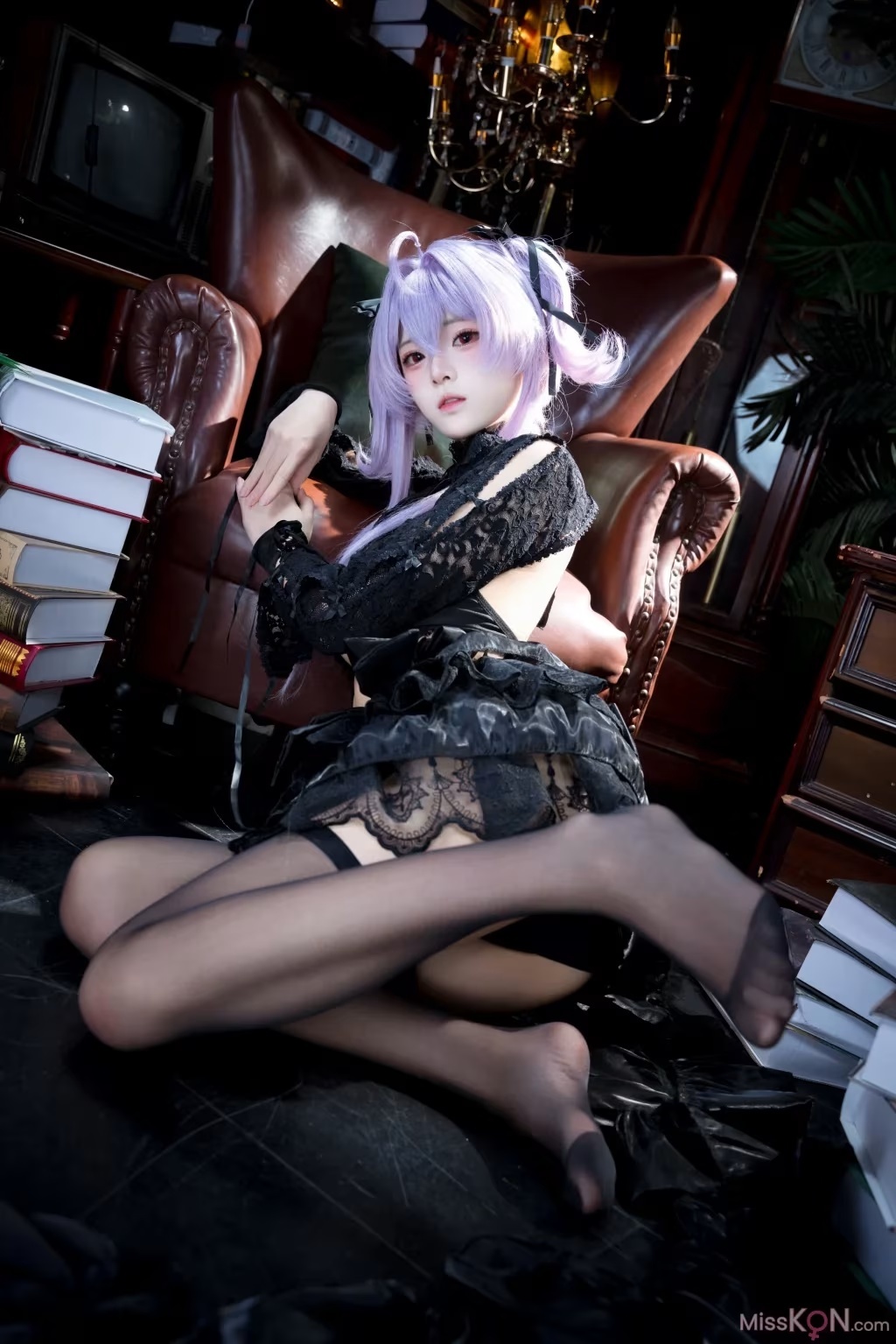 二次元少女九柒喵身著NIKKE水母轉盤皮等身姿態(18)