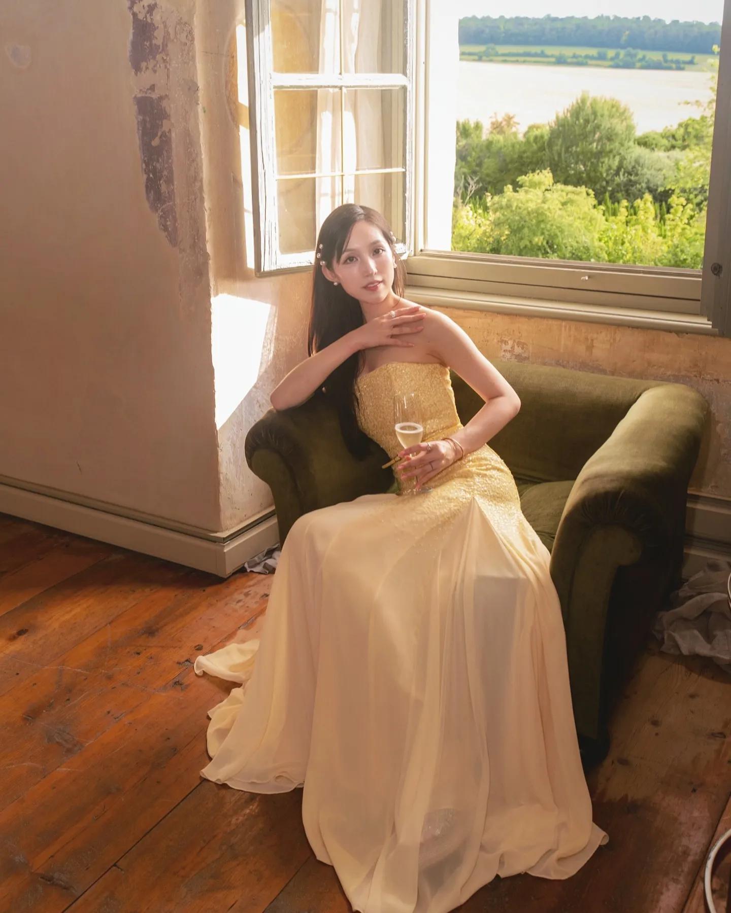 热门港女 J 图 hedy_hoiyi：优雅与魅力的完美结合！