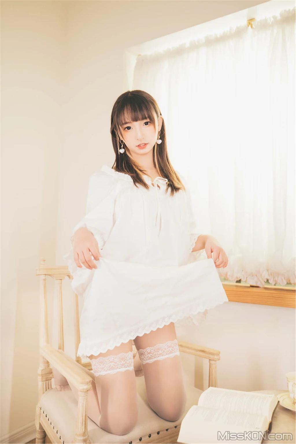 Coser@神楽坂真冬 Vol.080: 绝对企画-苦行修女《許しの日》 (150 photos )(106)