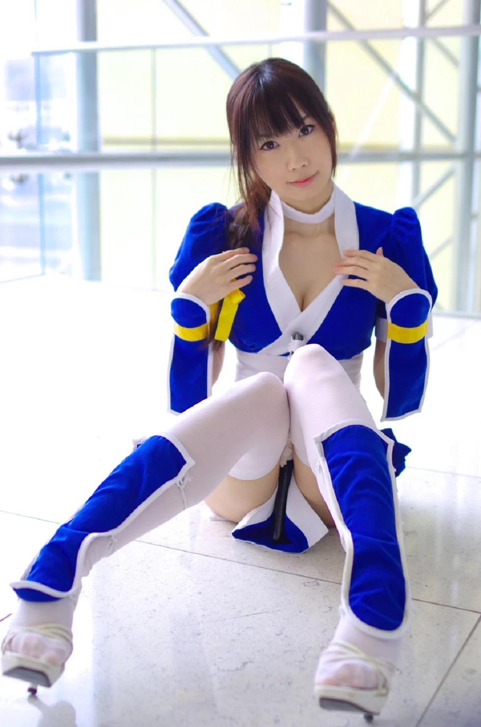 [Cosplay精選]COS正片《霞浪漫》美女武士的白絲美腿性感寫真337P(208)