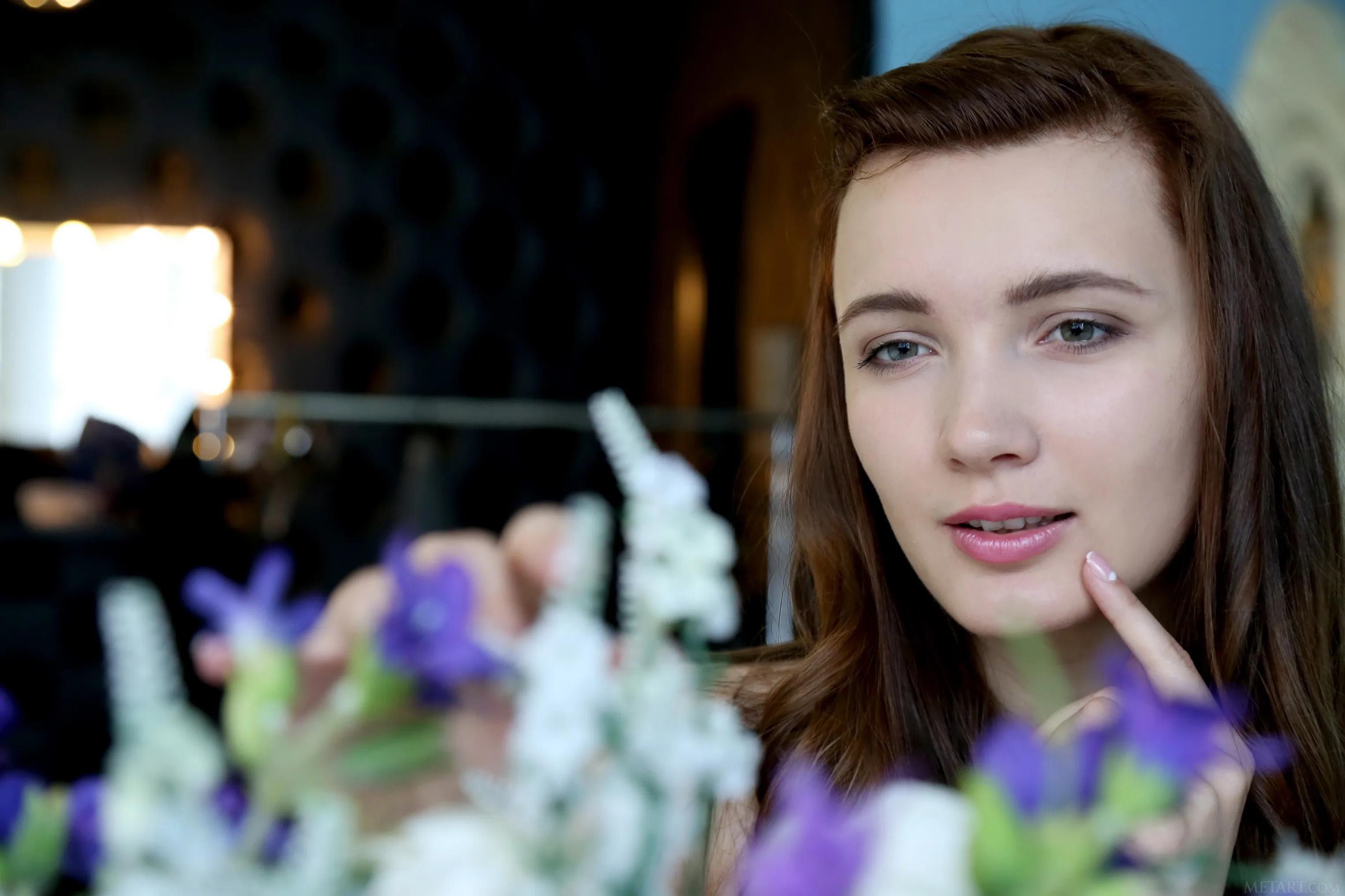 Aria Bella Presenting(10)