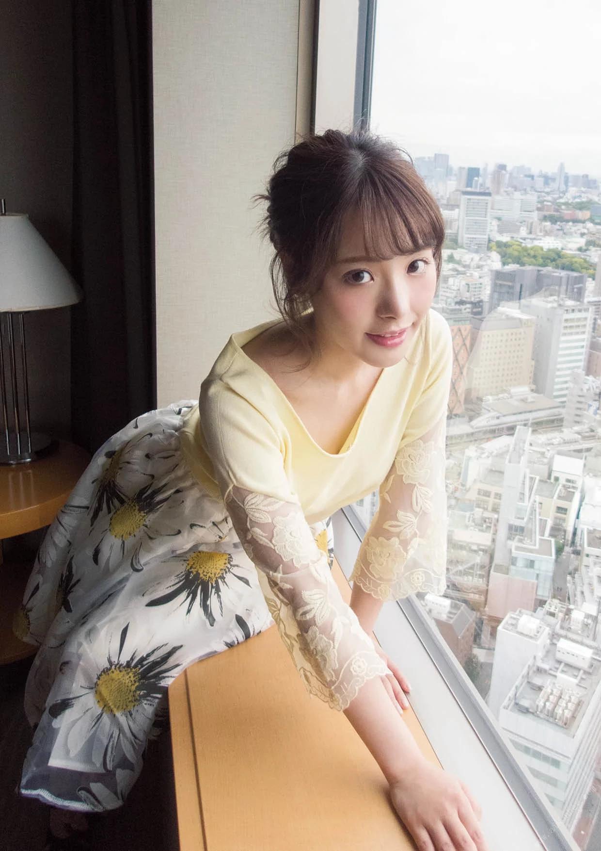 桃乃木かな寫真集『5mm』 (120P)(95)