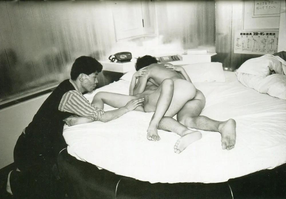 日本80年代的浴室,妓院,脱衣舞场(11)