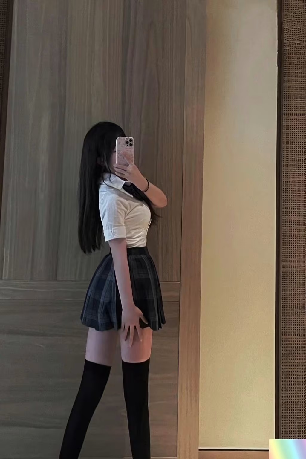 fanchaYJS： X硬核泡良大神 真槍實彈眾多反差婊 (237 photos + 75 videos) - ( Page 1 / 12 )(76)