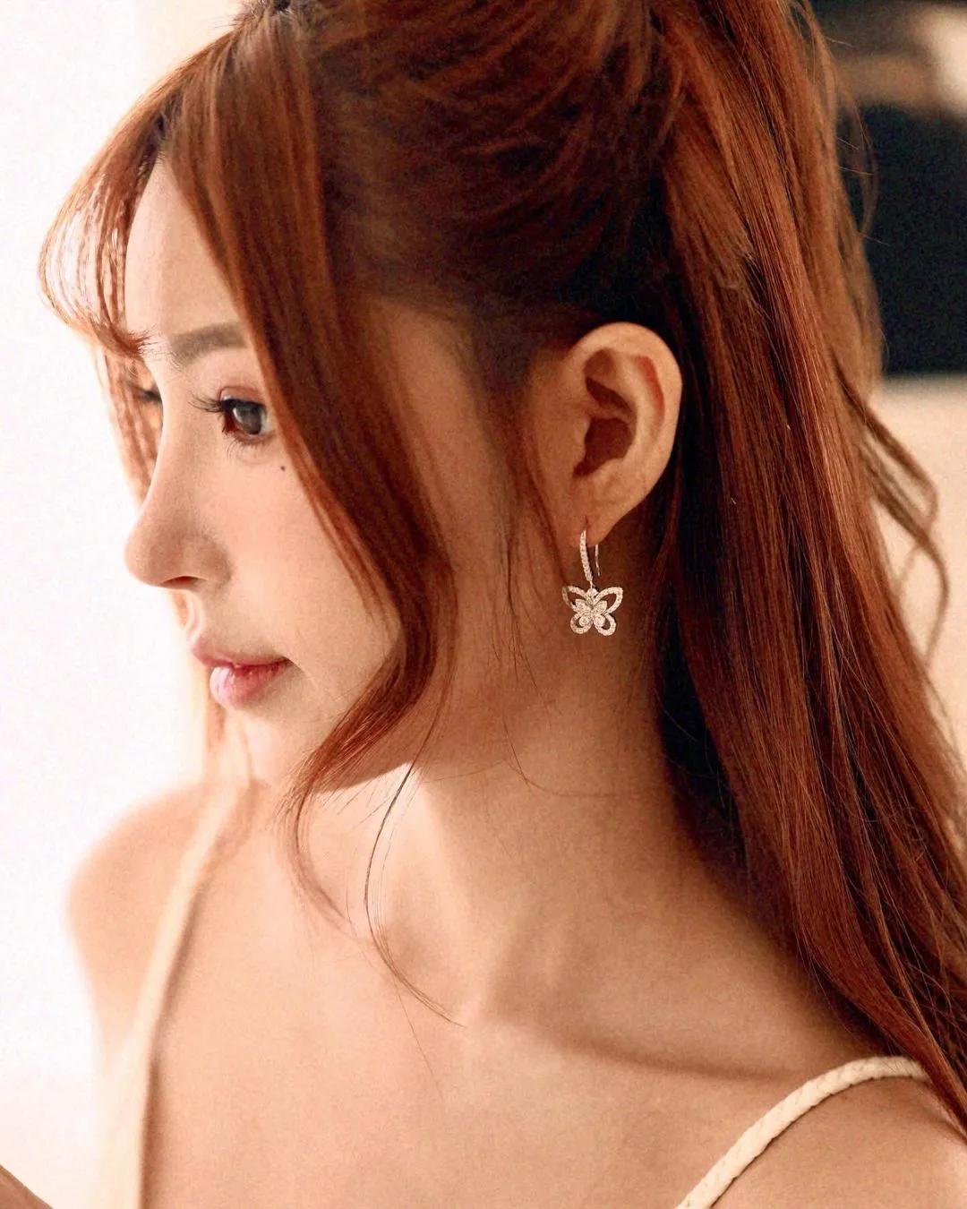 完美翘臀「采瑄Ning」暗藏浑圆美胸身材 看了心动(16)