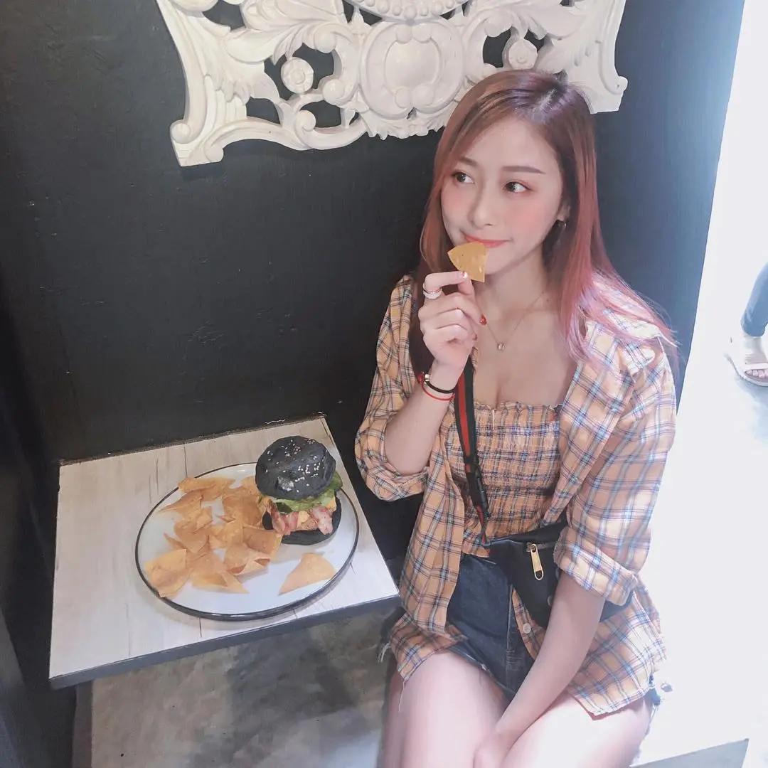 马来女团成员 Stella Chen(48)