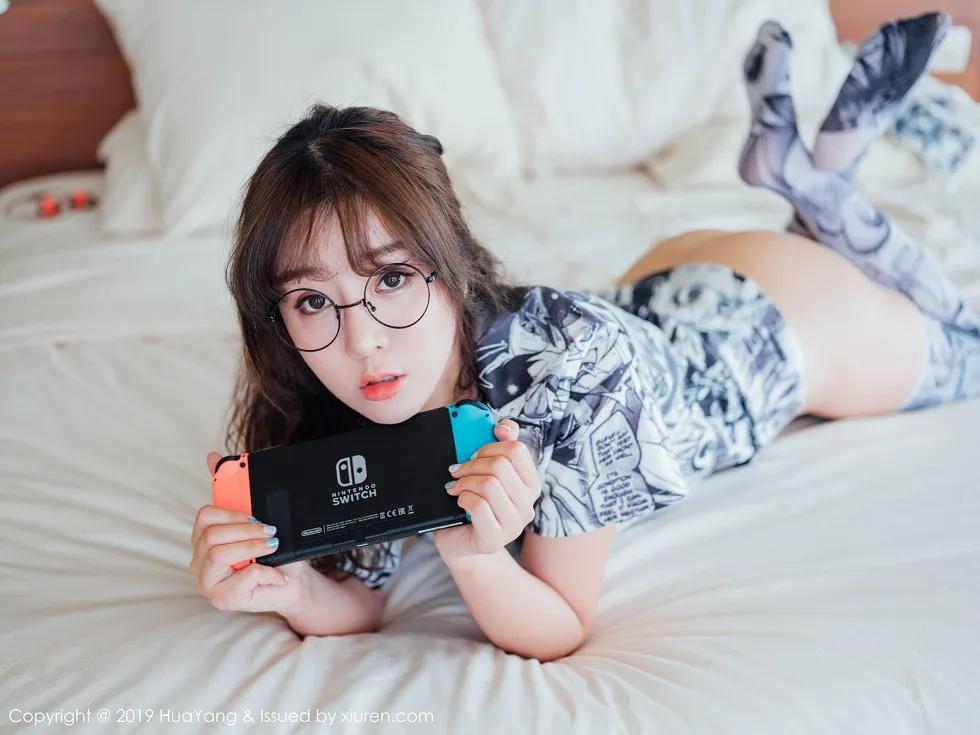 女神王雨纯富国岛旅拍眼镜OL系列大尺度全裸撩人诱惑写真(18)