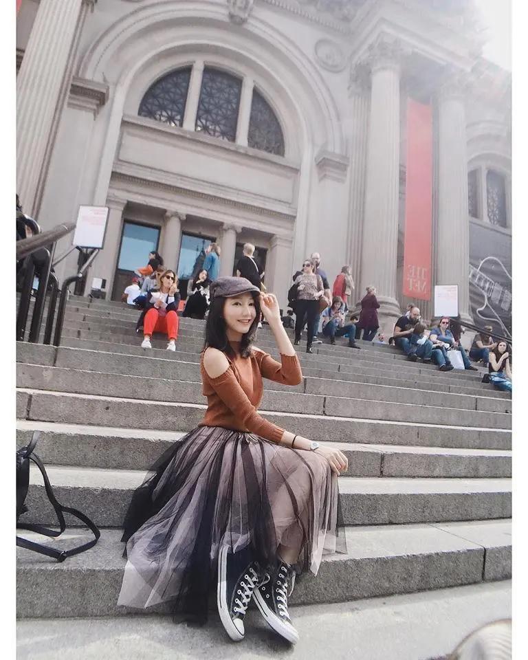 紧致曲线有够杀！「陈逸婕Andrea」魅力大眼灿烂微笑，双峰和美腿更让人遐想无限！(21)