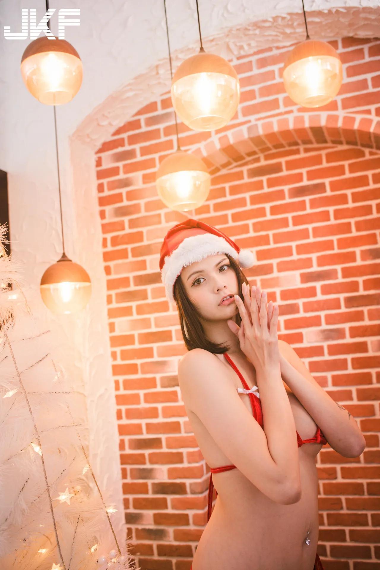 火热平安夜！长腿辣模「陈婷」化身性感糜鹿「爆乳迎圣诞」！(34)