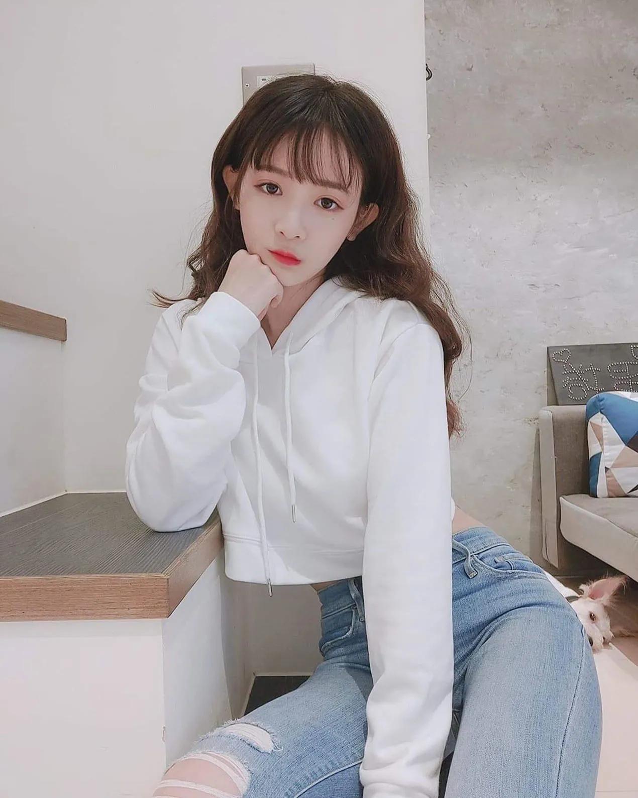 蛋卷、超萌电竞主播 隐藏的雪乳好惊人!!(6)