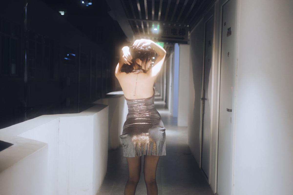 [Cosplay] Tina很妖孽呀 夜色连衣裙(15)