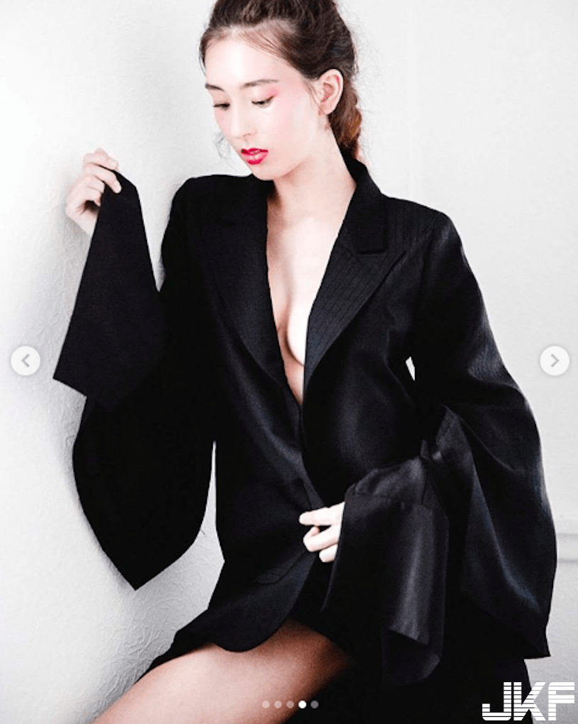 日澳混血「大胸部好惊人」，丰满侧乳随时都要蹦出来～-小湿妹图(8)