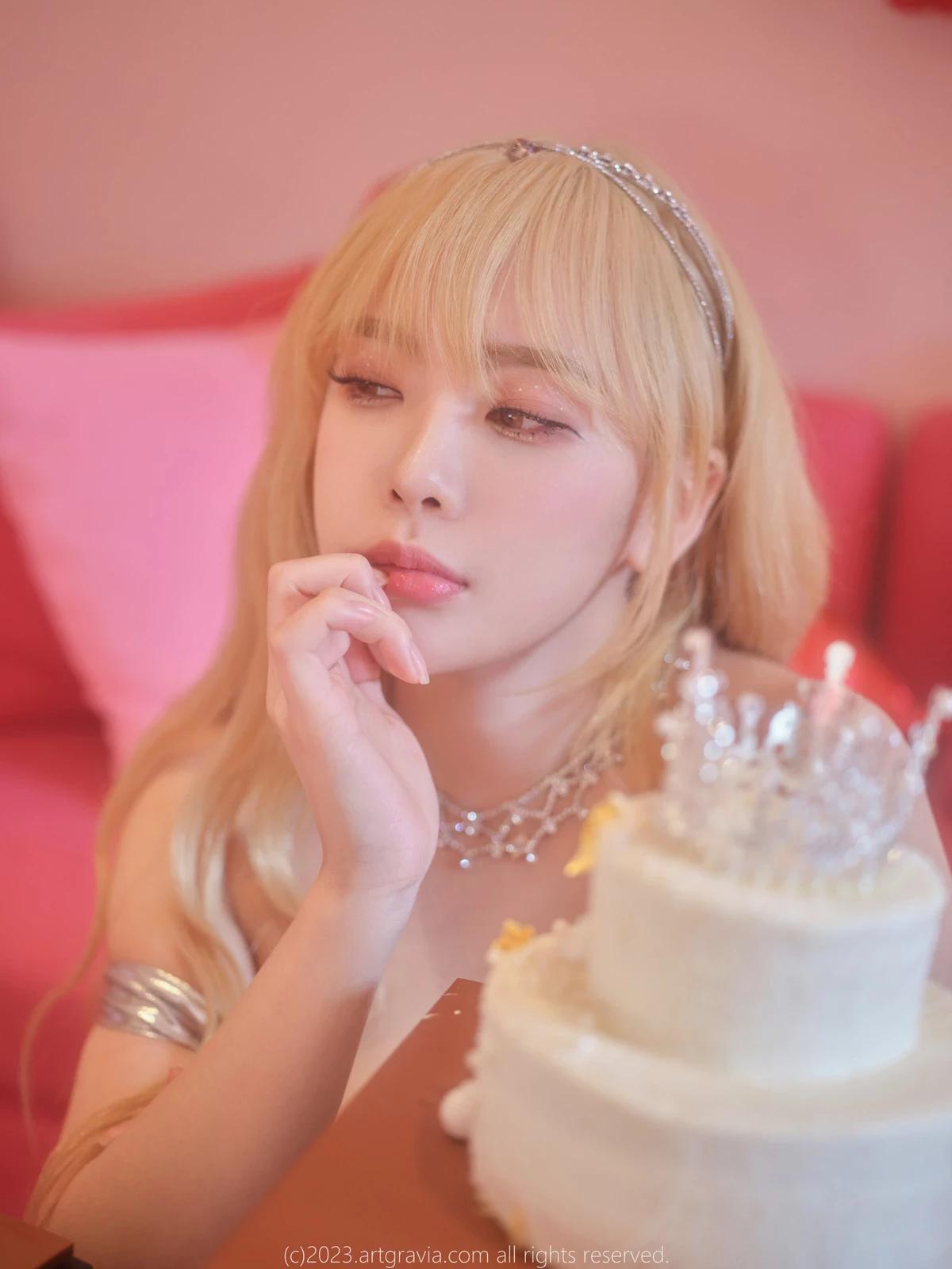 [Dami 퀸다미] 甜美微笑加上「雪白嫩乳」都跑出 看得心癢癢 (47P)(24)