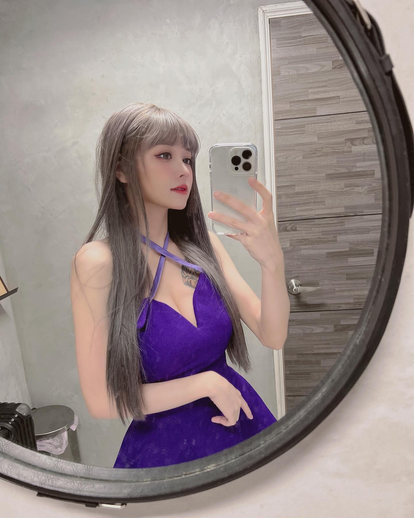 绝美洋娃娃「王依渟」仙女般小巧容颜，凹凸曲线让司机们想靠近又怕失控！(9)