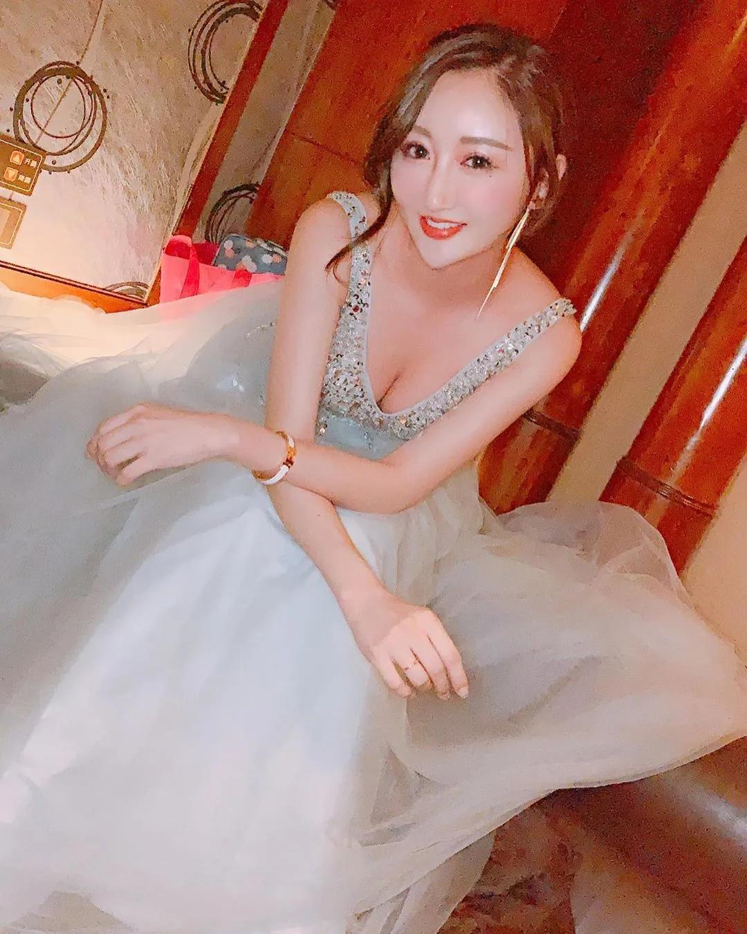 魅惑系正妹「Vivi 林芝衣」白皙肌清秀甜美 一看就有恋爱的感觉(22)