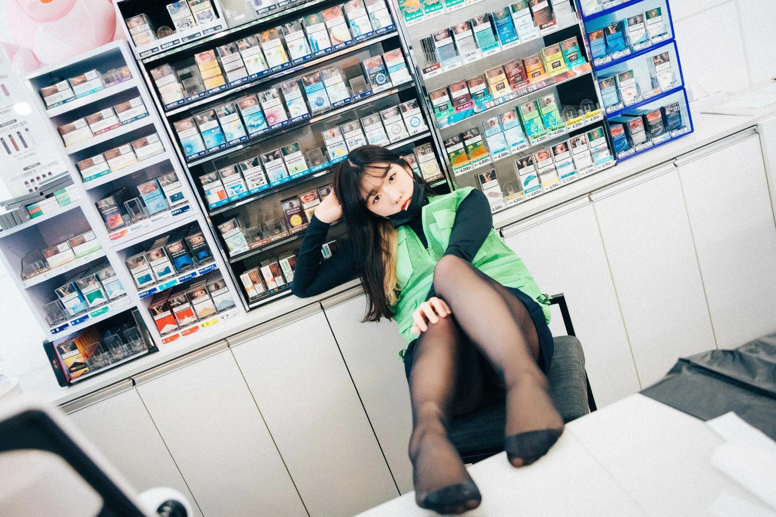 [Loozy] Sonson (손손) - First Nipple Alba (S.Ver)(7)