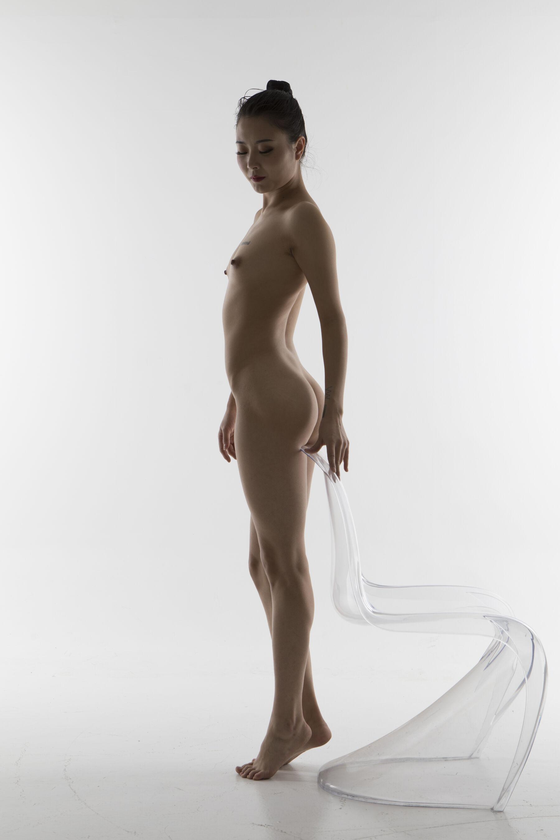 【行色】国模千屿大尺度人体私拍套图(209)