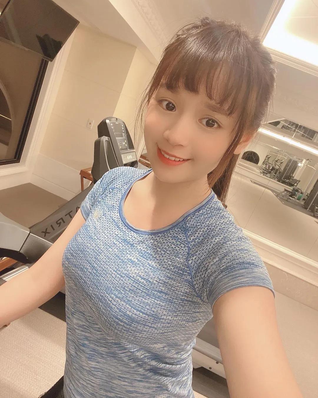 琦琦CHI 白嫩身材谁受的了！这必须要收服(4)