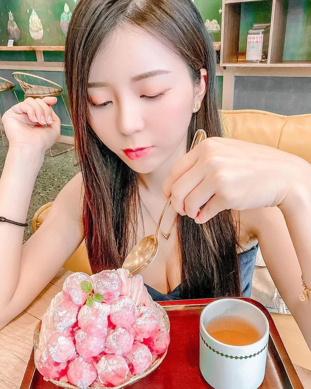 混血文文 无论外型或是身材都相当吸睛(1)