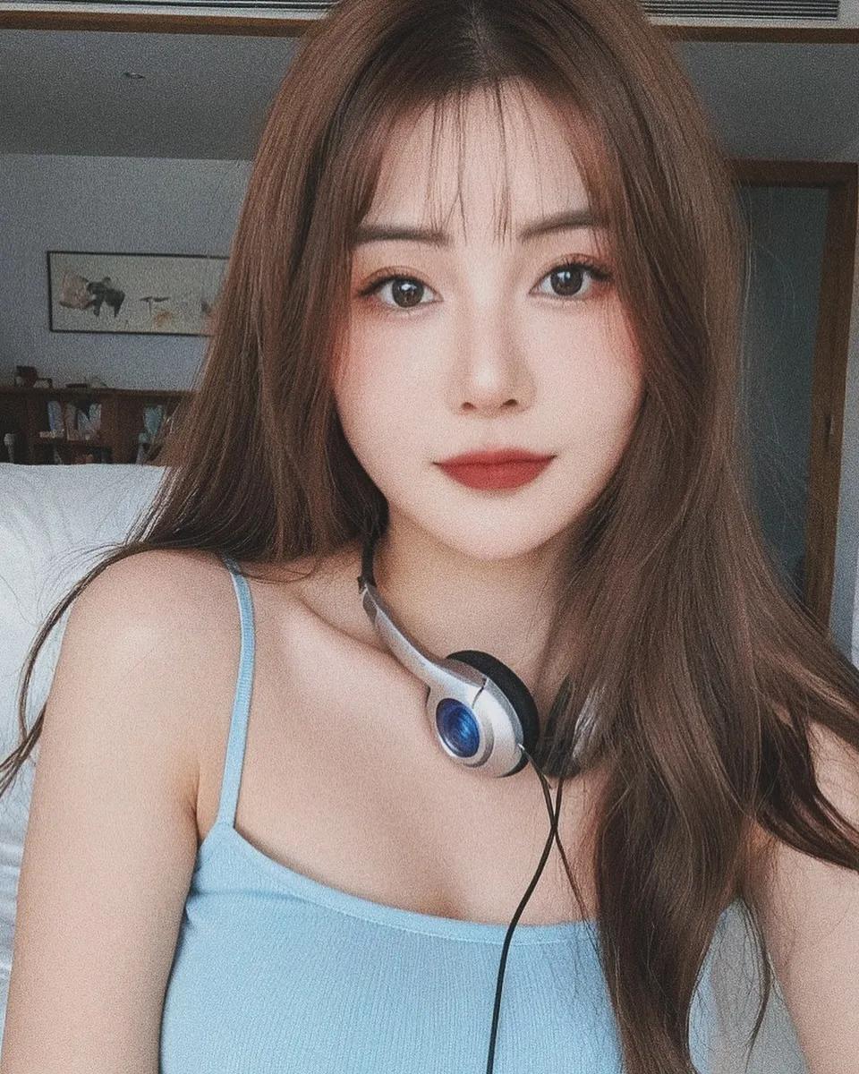 美艳辣模「陈乐乐」甜美不失性感 丰满上围让人为之一亮(17)