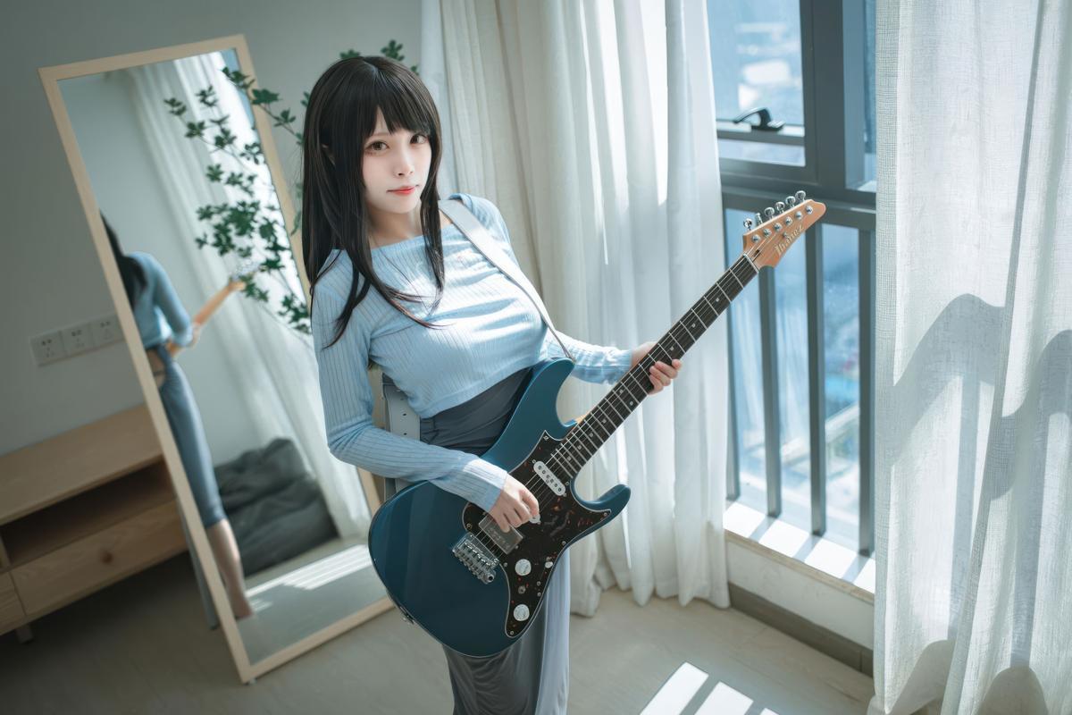 [Cosplay] 三无人型 吉他妹妹(7)