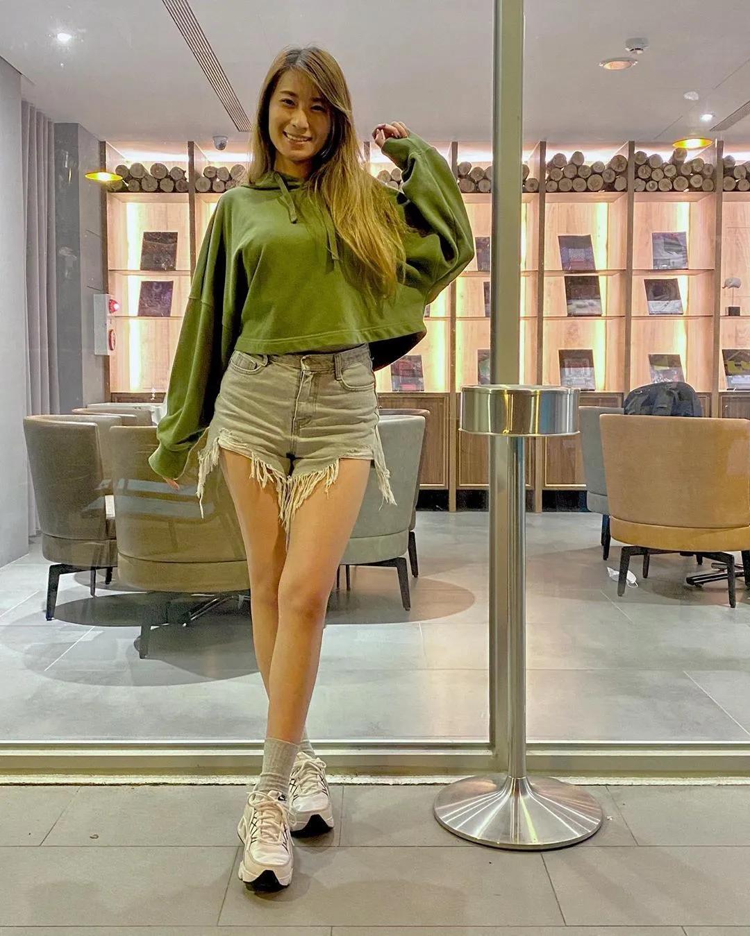 怎么觉得好像某一位艺人 晓茵(10)