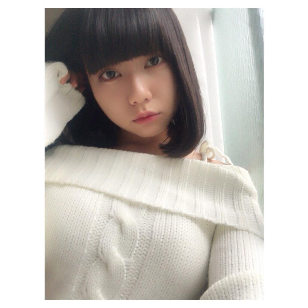 情欲的味道太香！「爆乳美少女」骚劲十足的眼神外加火爆身材太诱人！(13)