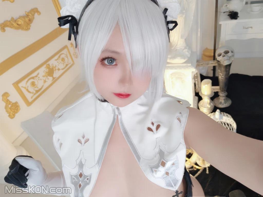 Coser@日奈娇: 2B奶盖女仆 (88 photos)(80)