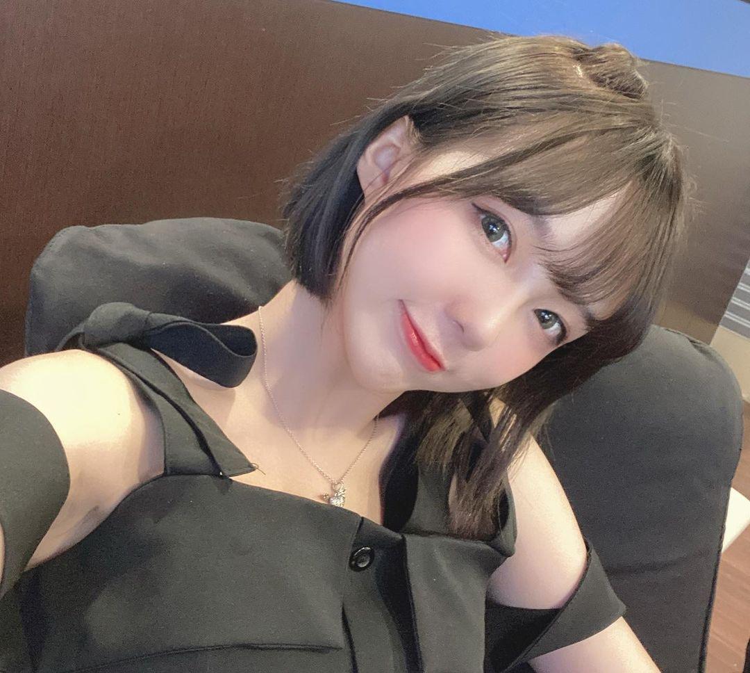 实况主妮妮子 笑容可爱甜美搭配俏丽的短发让人著迷(14)