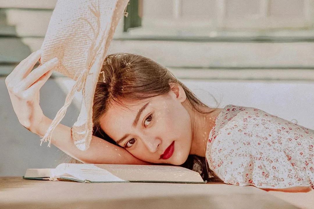 Celine Linn，欧美派正妹深邃电眼和纤细身材令人倾心！(3)