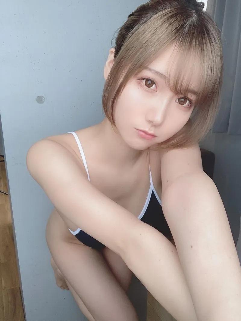 けん研(けんけん)《死库水+运动连衣裙》白皙侧乳忍不住多看一眼(6)