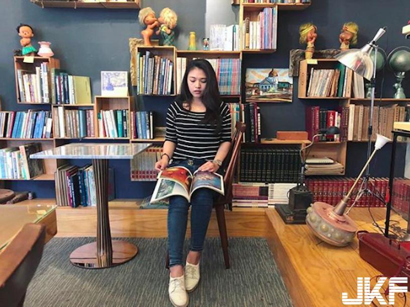 信义房屋「爆奶女房仲」身材太op，服务亲切「G奶美乳」网友：签，都签！(8)