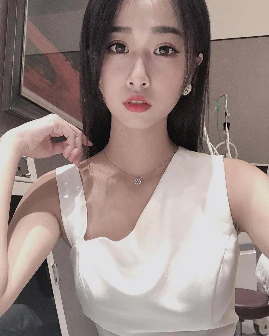 「新庄张美」台湾美女模特儿修长美腿好吸睛(7)