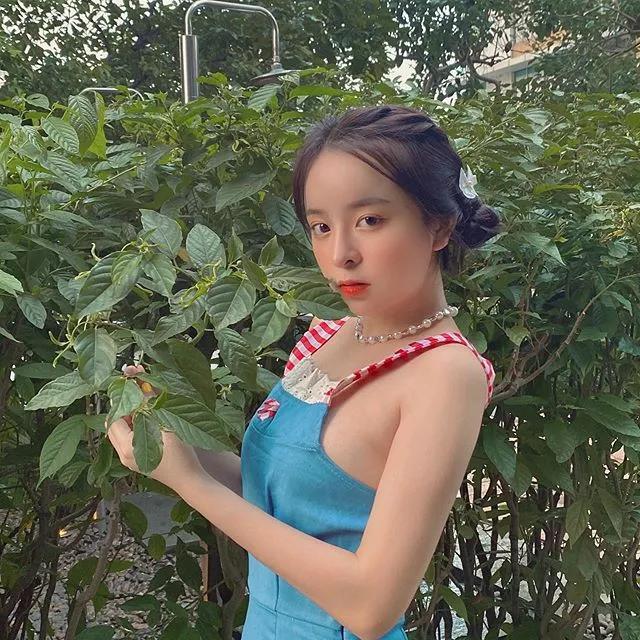 心又融化了！越南美少女 Khánh Vân 气质超清新 却拥有让人脸红的性感胸器(24)