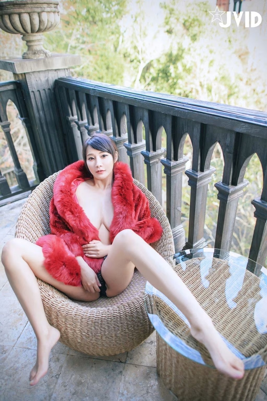 樂樂：巨乳女神的鹿角報恩(150)