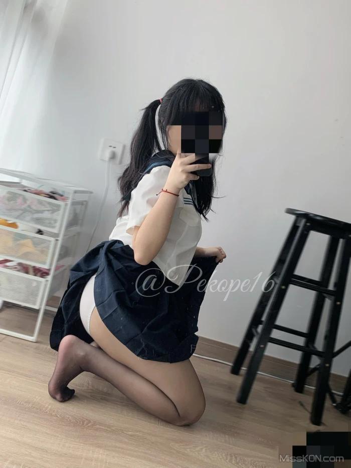 Coser@自整理福利姬: 六套合集 2024-10-22 (298 photos )(296)