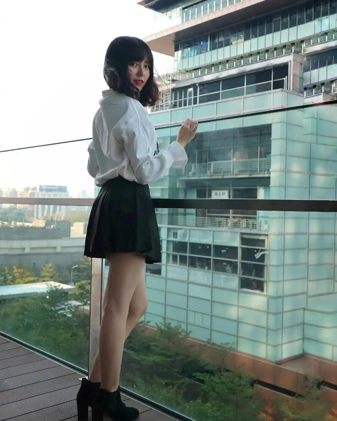 清大电机正妹「阿倪」超高颜质引网暴动　理工宅男狂赞：岂止校花，这是史花(15)