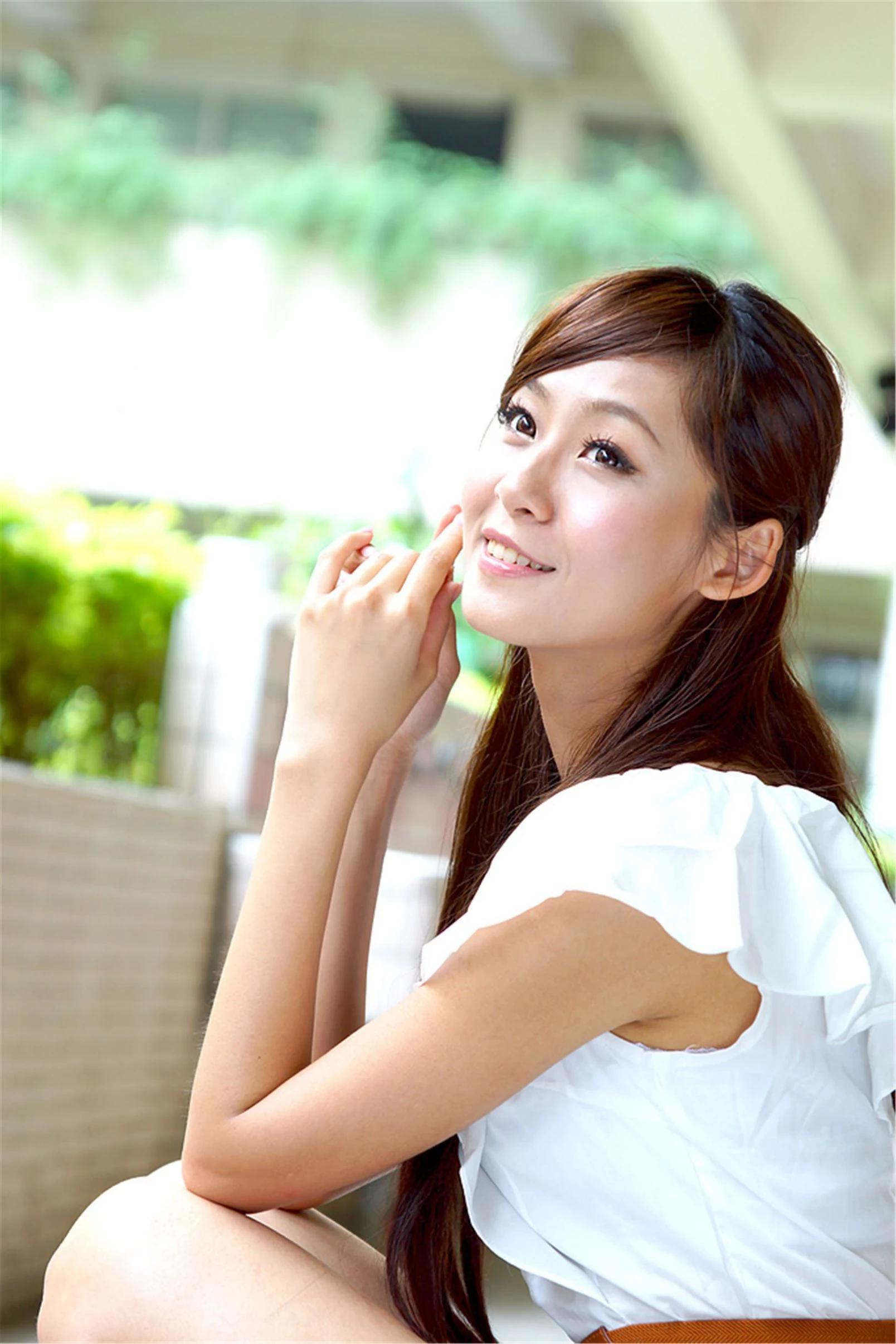 [Beautyleg番外篇] Winnie小雪 - 春节校园清新外拍套图(26)