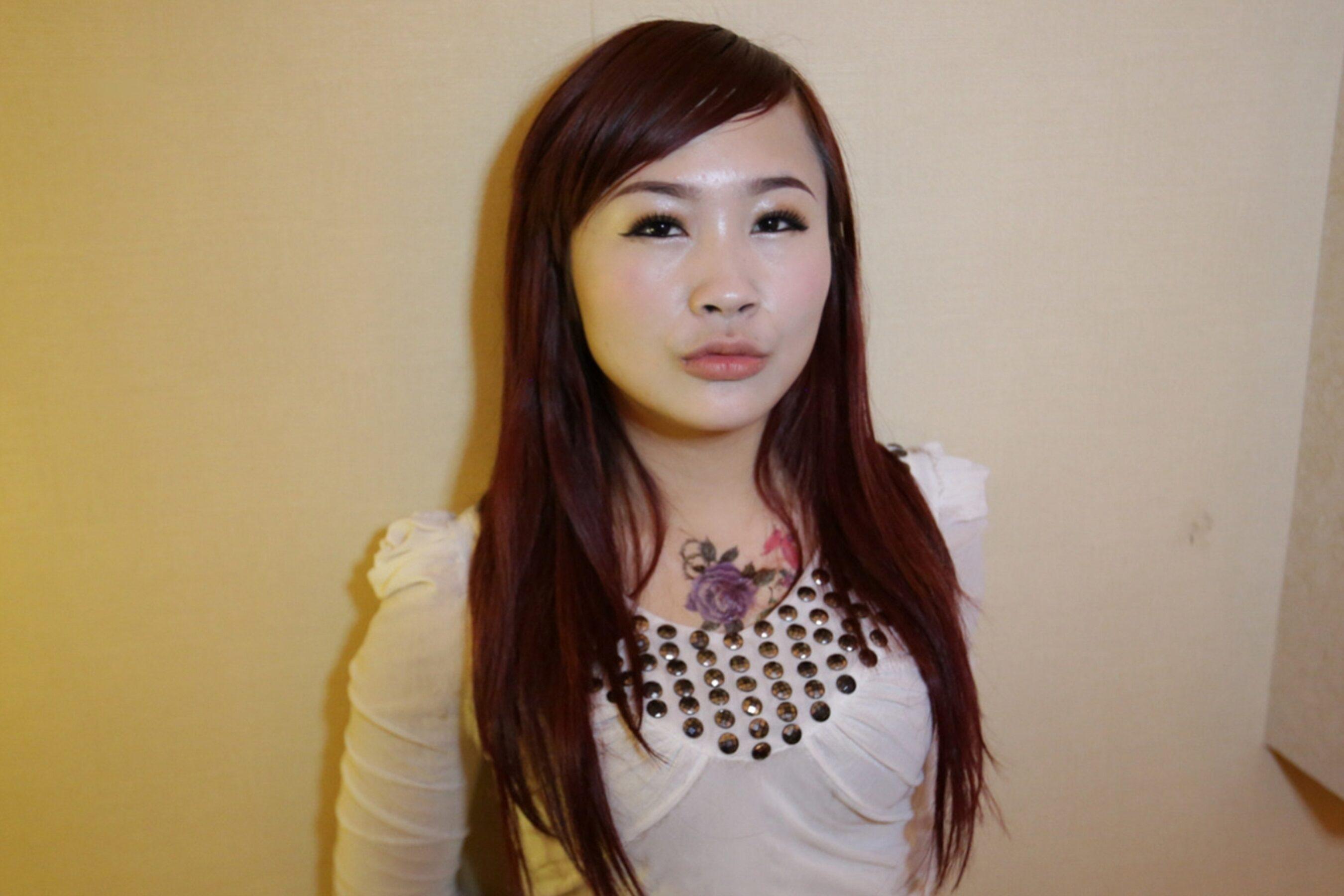 国模套图 国模小小大尺度性爱人体私拍套图(74)