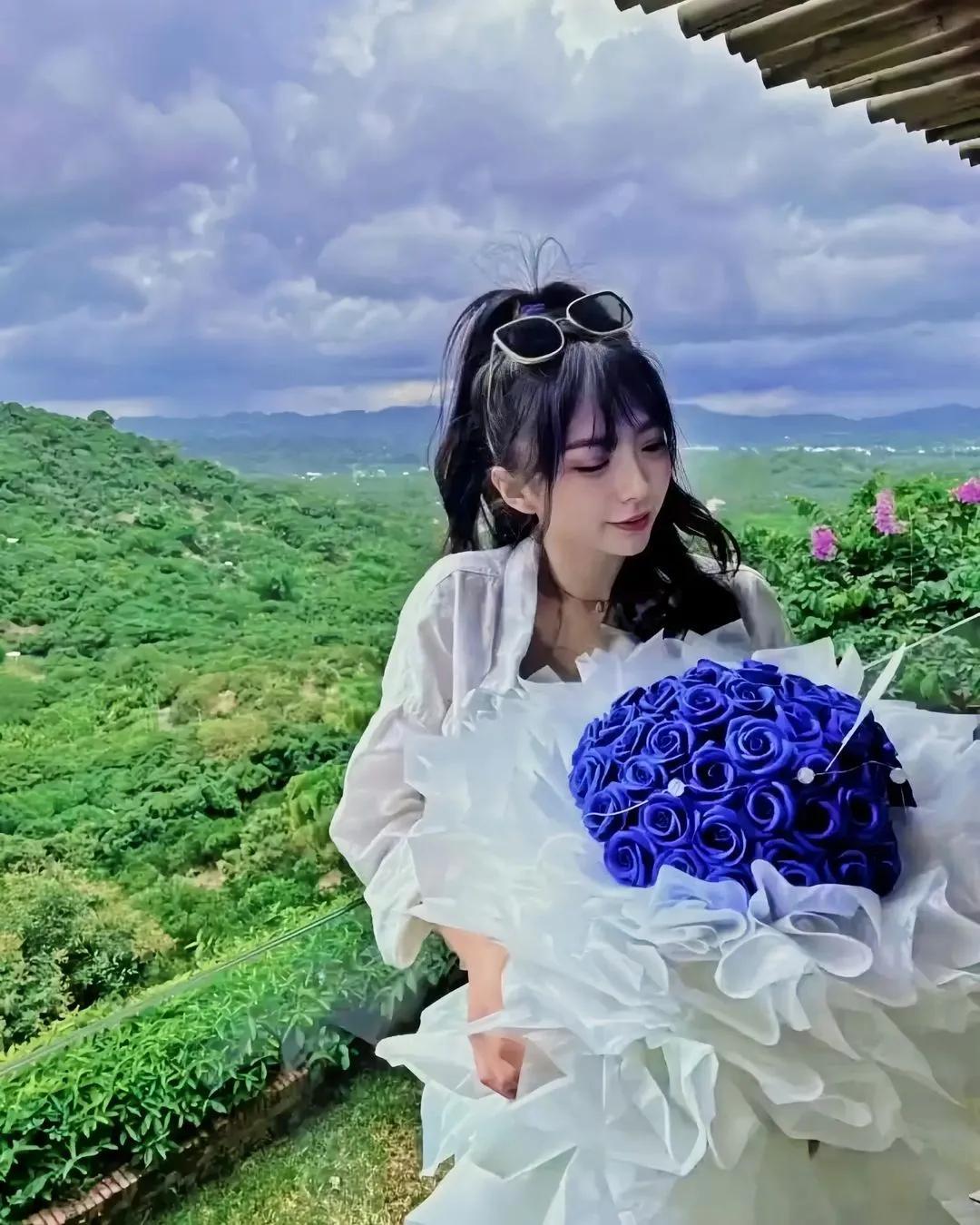 仙女下凡「粉粿的粉」完美曲线辣晕 被迷到神魂颠倒(15)