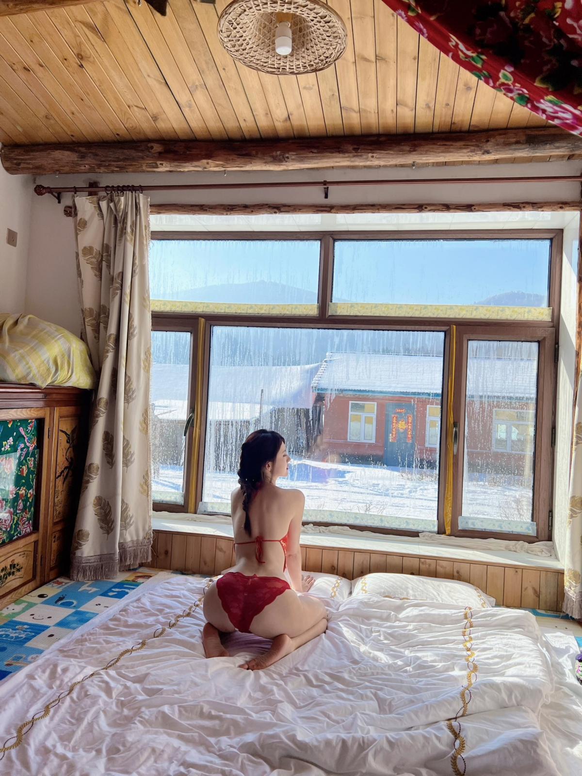 就是阿朱啊-微密圈红肚兜+下班地铁+乘务员+缆车(35)