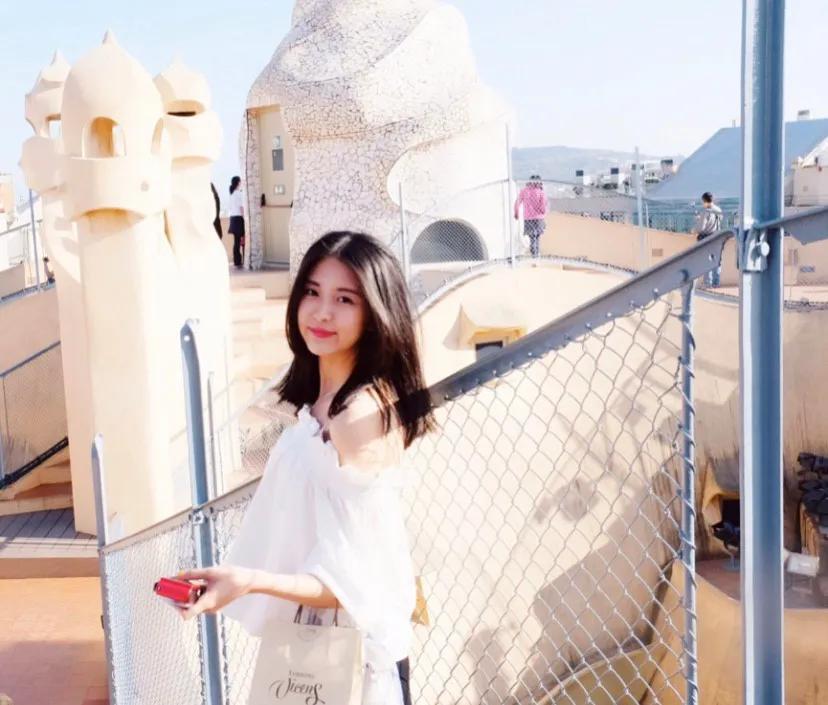 异乡工作的台湾女孩 甜美笑容已恋爱100遍(8)