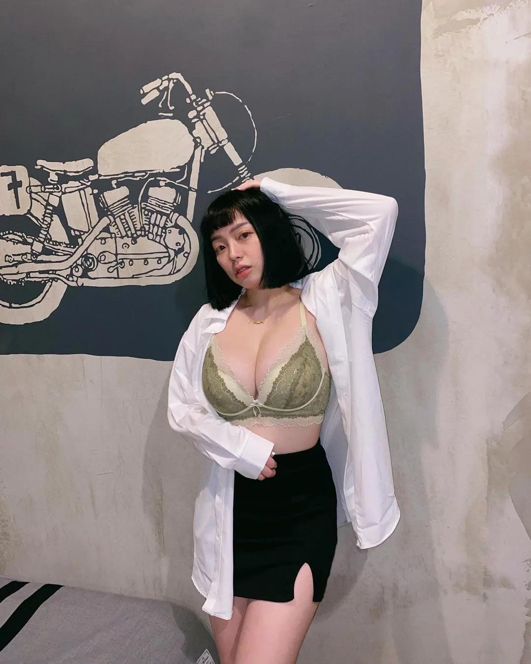 短发甜萌奶妹「陈红Red Chen」乳量无法忽视　比基尼都快撑不住(7)