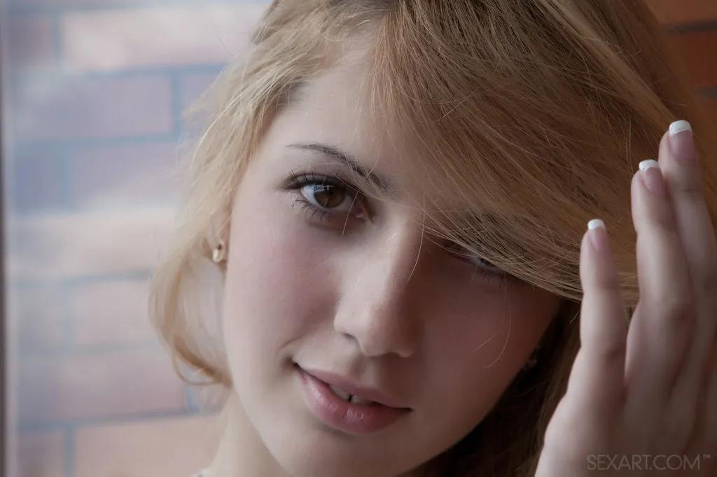 Tofana A Presenting(127)