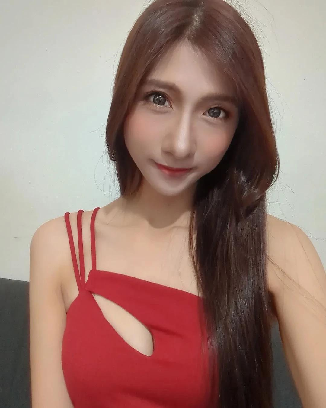 白嫩身材「艾咪_Amy」使檯下失控 (19P)(15)