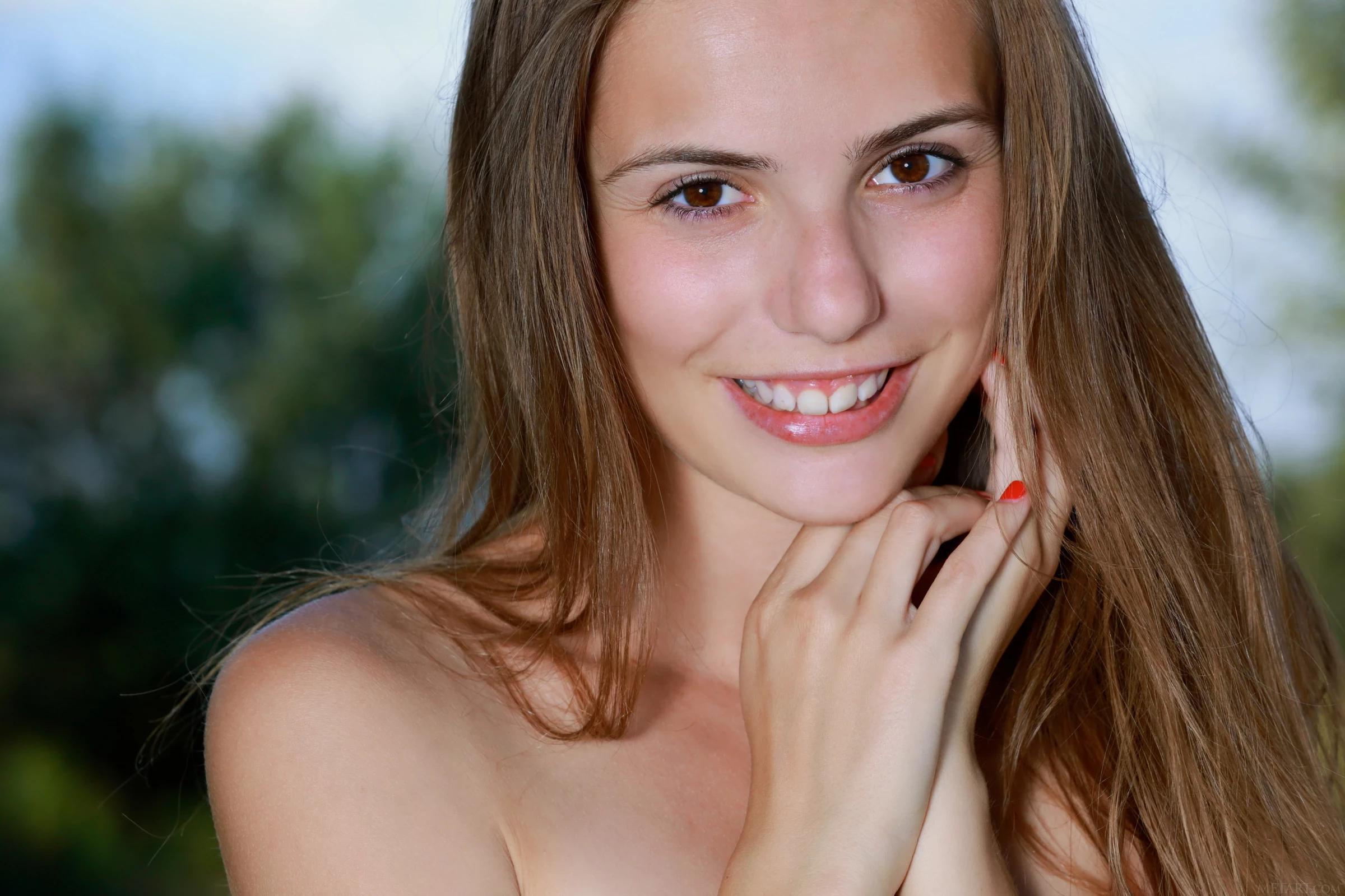 Elle Tan - Scyna (120P)(116)